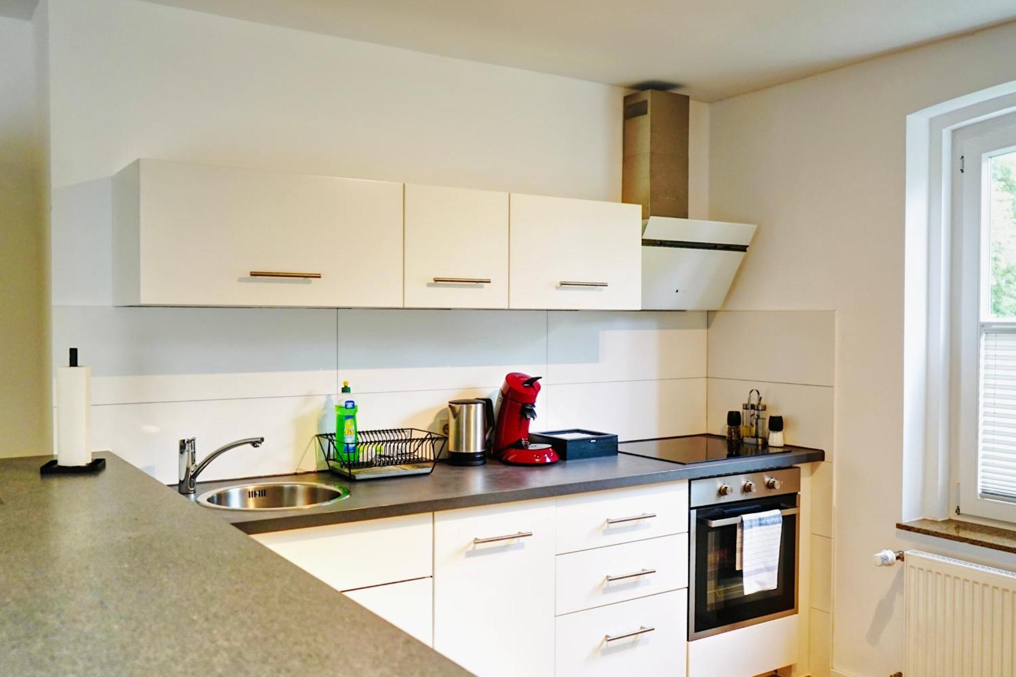 Stilvolles Apartment In Stadtnaehe-Parkplatz- 4 Personen- Balkon Wolfsburg Exteriör bild